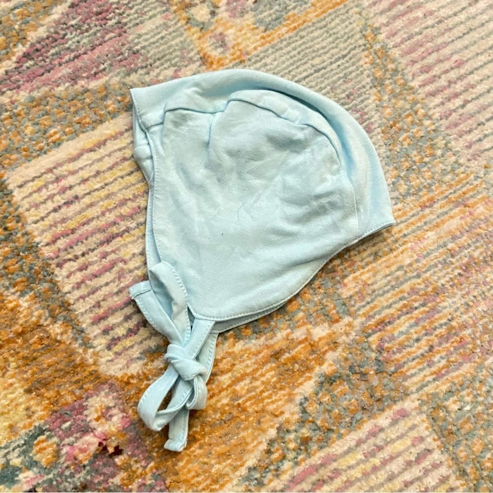 Kate Quinn light blue organic flight hat